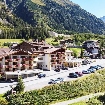 Gundolf Hotel