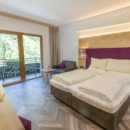 Gundolf Hotel 4*