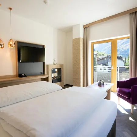 Gundolf Otel