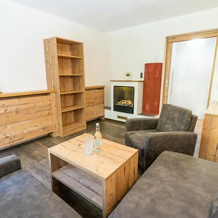 Otel Gundolf