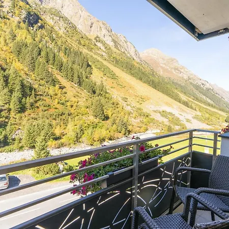 Gundolf Otel