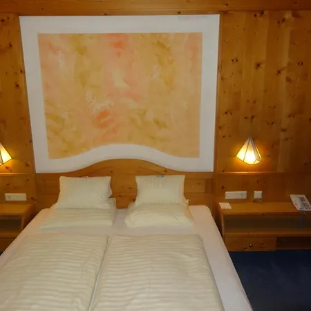 Gundolf Hotel 4*