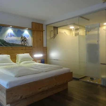 Hotel Gundolf Sankt Leonhard im Pitztal