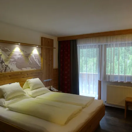 Gundolf Hotel