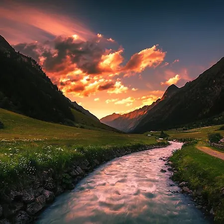 Отель Gundolf 4*