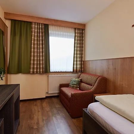 Gundolf Hotel