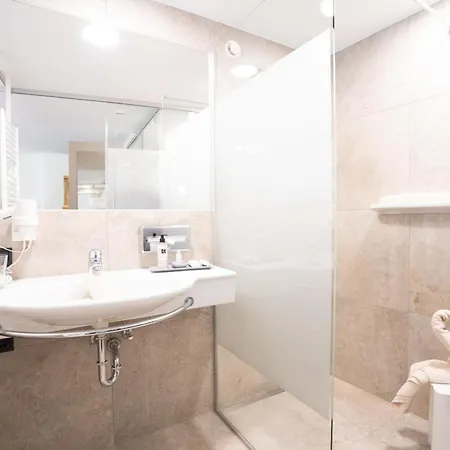Gundolf Hotel 4*