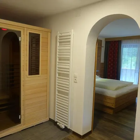 Otel Gundolf 4*