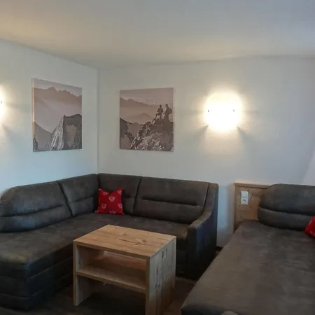 Otel Gundolf Sankt Leonhard im Pitztal