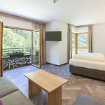 Gundolf Hotel 4*