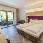 Gundolf Ξενοδοχείο 4*